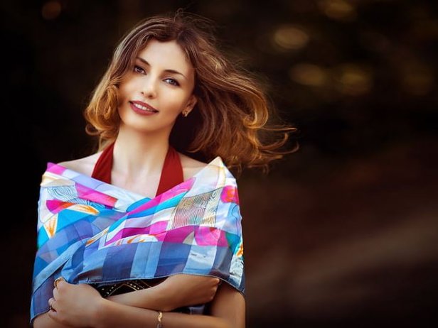 吵架后女友不找我能挽回吗?女友爱你吵架后的四个表现