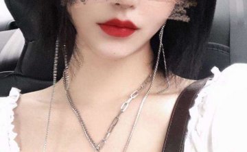 积目10000+喜欢的“黑长直”小姐姐，认识一天就让我和她“抱抱摇”……