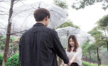 冷淡的女生怎么追？追冷淡的女生的技巧！