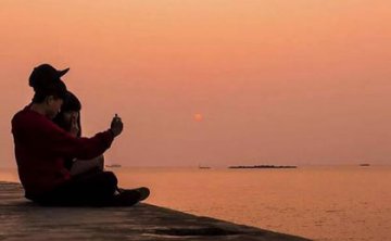 越老的男人越喜欢小的女人-单纯青春