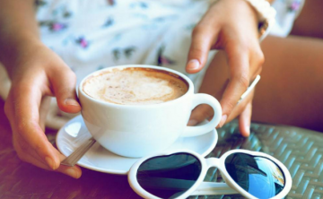 没钱能找女朋友吗？没钱也能找女朋友的技巧！