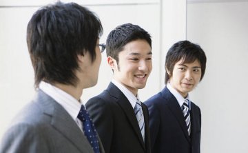 情商低的男生怎么追女生？教你低情商男生追女生技巧！