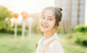 不知道如何跟女生聊天？学会这几招，让她爱上与你聊天