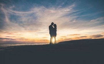 土味情话夸人长得好看 没办法控制不想你