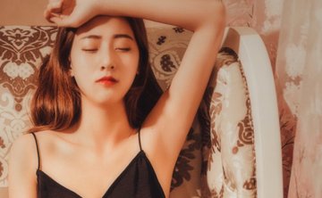 不懂怎么吸引女生？那是因为你没这么做