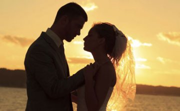 男人不想真分手的表现是忽冷忽热-渴望着跟女人和好