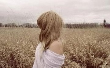 分手后发消息女方不回是不是因为不爱了-四种可能