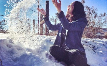 女生喜欢我的表现有哪些？女生喜欢你的表现你还看不出来吗？