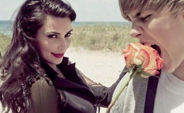 女生撩男生时会有什么表现？教你如何看出女生撩男生！