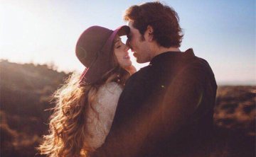 如何判断女人对你是否“有意思/能追到她吗”？