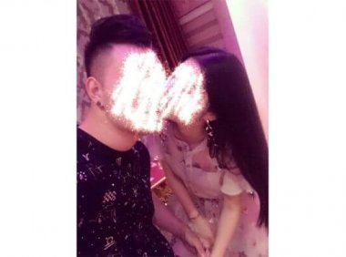 把妹案例-我谈了新女朋友，搭讪她时她正在舞台的中央跳舞，所有的男人都在看她！