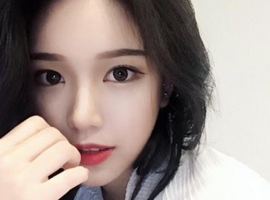 找到任何女生感兴趣的话题，永远避免冷场和尴尬