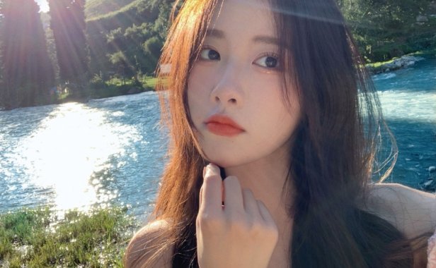 夕阳下的网红美女梨涡允允写真美照（手机壁纸)