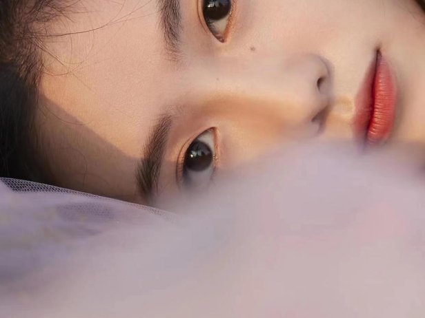 刘浩存4K手机壁纸