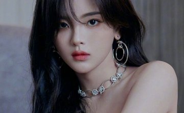 镜头里的杨超越，总有一种令人无限向往的魅力