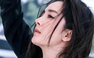 夏日慵懒的大幂幂，美轮美奂的